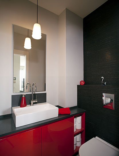 An Apartment Location: Tel Aviv Architect: Dorith Jaffe Kaminker Photography: Binyamin Adam